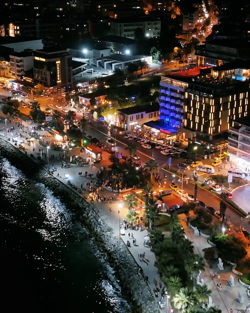 Kuşadası sahili